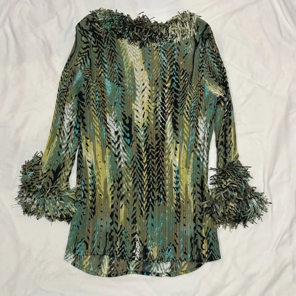 Funky Green Blouse - Picture 2 of 3